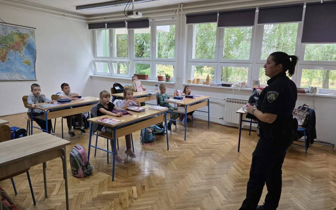 A közlekedési rendőrség / Prometna policija