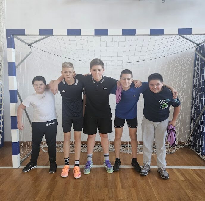 Kispályás focitorna / Malonogometni turnir