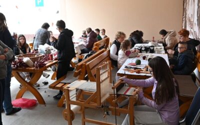 Kézműves foglalkozáson jártak a kopácsi és laskói diákok Kopácson/Učenici iz Kopačeva i Luga sudjelovali na radionicama tradicijskih rukotvorina